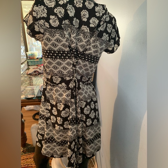 Volcom mini dress corset lace up back - Picture 9 of 9